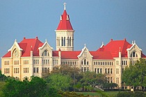 St. Edward's University